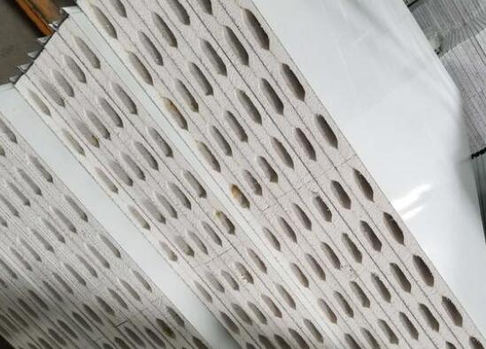 小知識：十堰凈化板應(yīng)用廣泛，特點(diǎn)以及用途都有哪些？