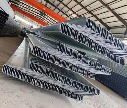 Z型鋼和C型鋼兩者之間的區(qū)別！襄陽(yáng)遠(yuǎn)大Z型鋼廠家為你介紹！