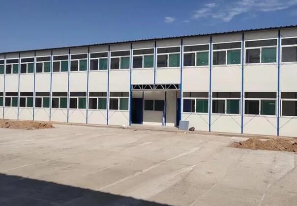 襄陽地區(qū)，工地住人鋼結(jié)構(gòu)活動(dòng)板房的優(yōu)勢(shì)條件是什么？