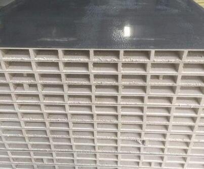 硫氧鎂凈化板的性能優(yōu)點？請看襄陽遠(yuǎn)大彩鋼廠家的介紹